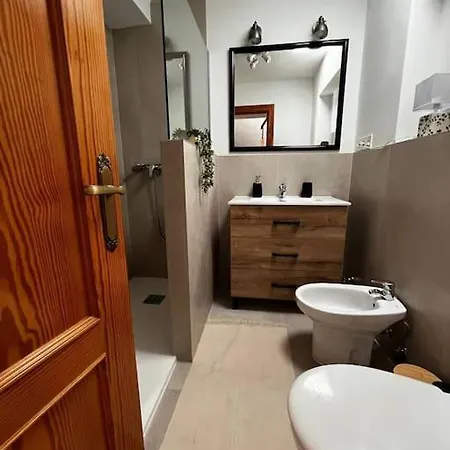 Casa De 5 Hasta 9 Plazas, La Casilla En Durcal, Granada