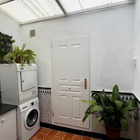 Casa De 5 Hasta 9 Plazas, La Casilla En Durcal, Granada *